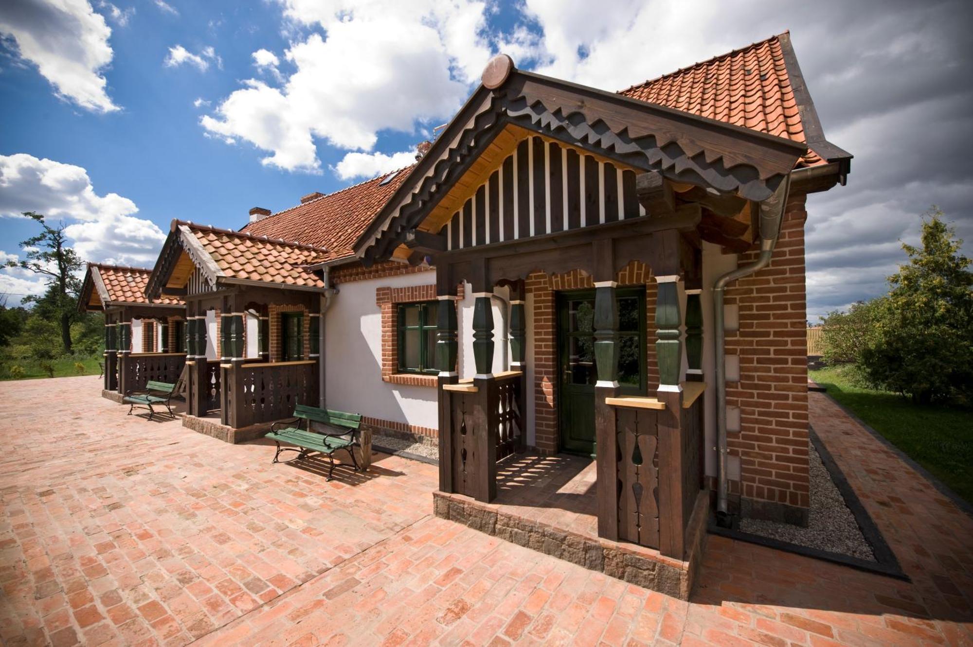 Folwark Milkowiec Golebiewo Exterior foto